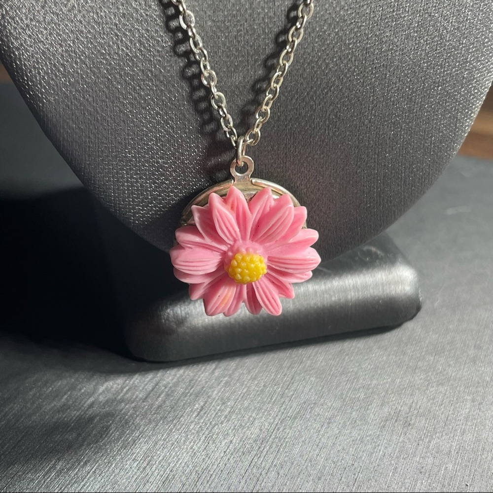 Bright Neon Pink Yellow Plastic Flower Necklace